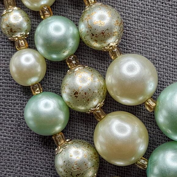 Vintage Japan Art Glass Necklace, Green Cream Gold Beads, 1950s Jewelry - Picture 5 of 13
